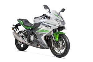 Read more about the article Benelli 302r Price in India, Colors, Variants, Mileage, Features, Specs and Competitors