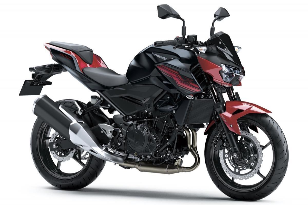 Read more about the article Kawasaki z400 Price in India, Colors, Mileage, Features, Specs and Competitors