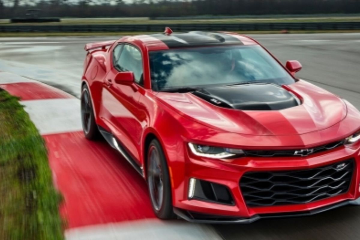 Read more about the article Chevrolet Camaro Price in India, Colors, Mileage, Top Speed, Features, Specs, And Competitors