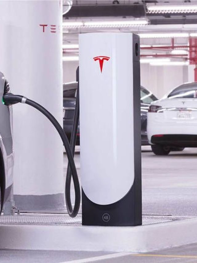Tesla Owners File Class Action Lawsuit Over Free Supercharging Scam