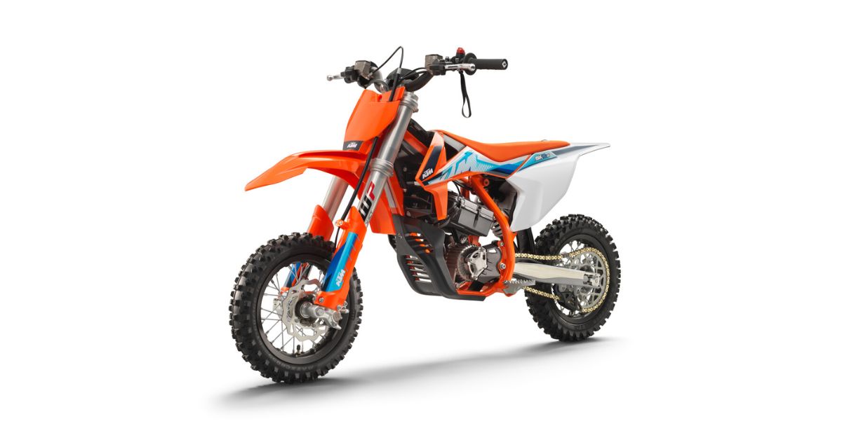 Read more about the article KTM SX-E 3 Price in India, Colors, Mileage, Features, Specs and Competitors
