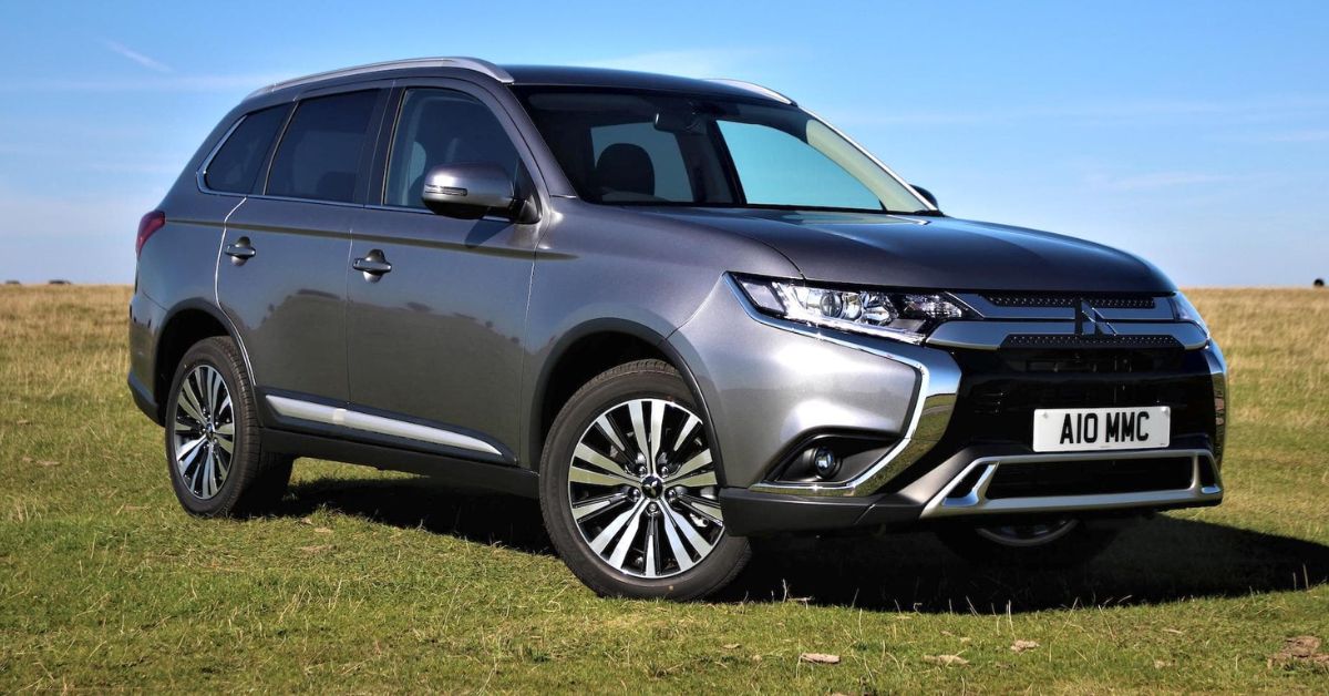 Read more about the article 2025 Mitsubishi Outlander Price in India, Colors, Mileage, Top-Speed, Features, Specs, And Competitors
